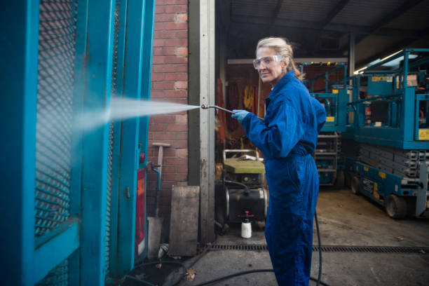 Best Sidewalk Pressure Washing  in Harrisburg, OR
